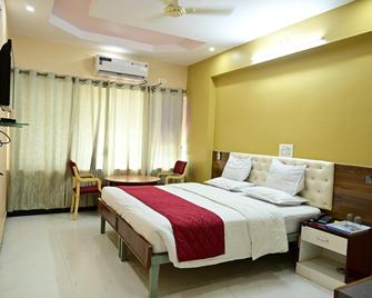 Hotel Priya - Raichur - Bedroom