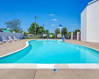 بايمونت باي ويندام لويزفل أيربورت ساوث - لويزفيل (كنتاكي) - حوض السباحة
