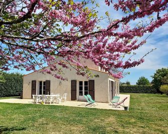 Spacious family home by the sea with large garden - Longeville-sur-Mer - Bâtiment