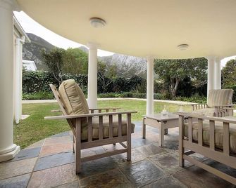 Milkwood Lodge - Hermanus - Patio