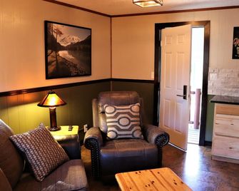 Lone Fir Resort - Cougar - Sala de estar