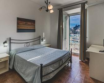 Hotel Alfiero - Porto Santo Stefano - Camera da letto