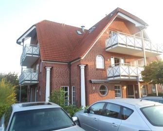 Hotel Blischke - Carolinensiel - Building