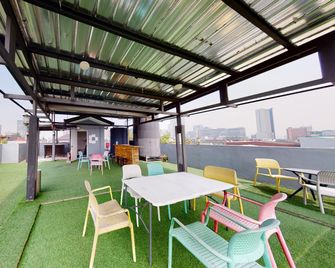 Innspired Hostel - Manila - Balkon