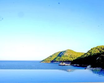 Villa Mirosa - Saplunara