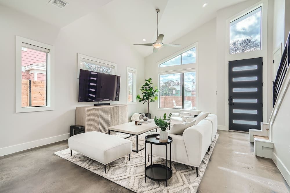 Grand Oasis At E Austin With Pool - אוסטין - חדר אוכל