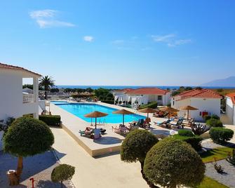 Fito Aqua Bleu Resort - Samos - Pool