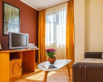 Hotel Avion - Self check in - Plovdiv - Living room