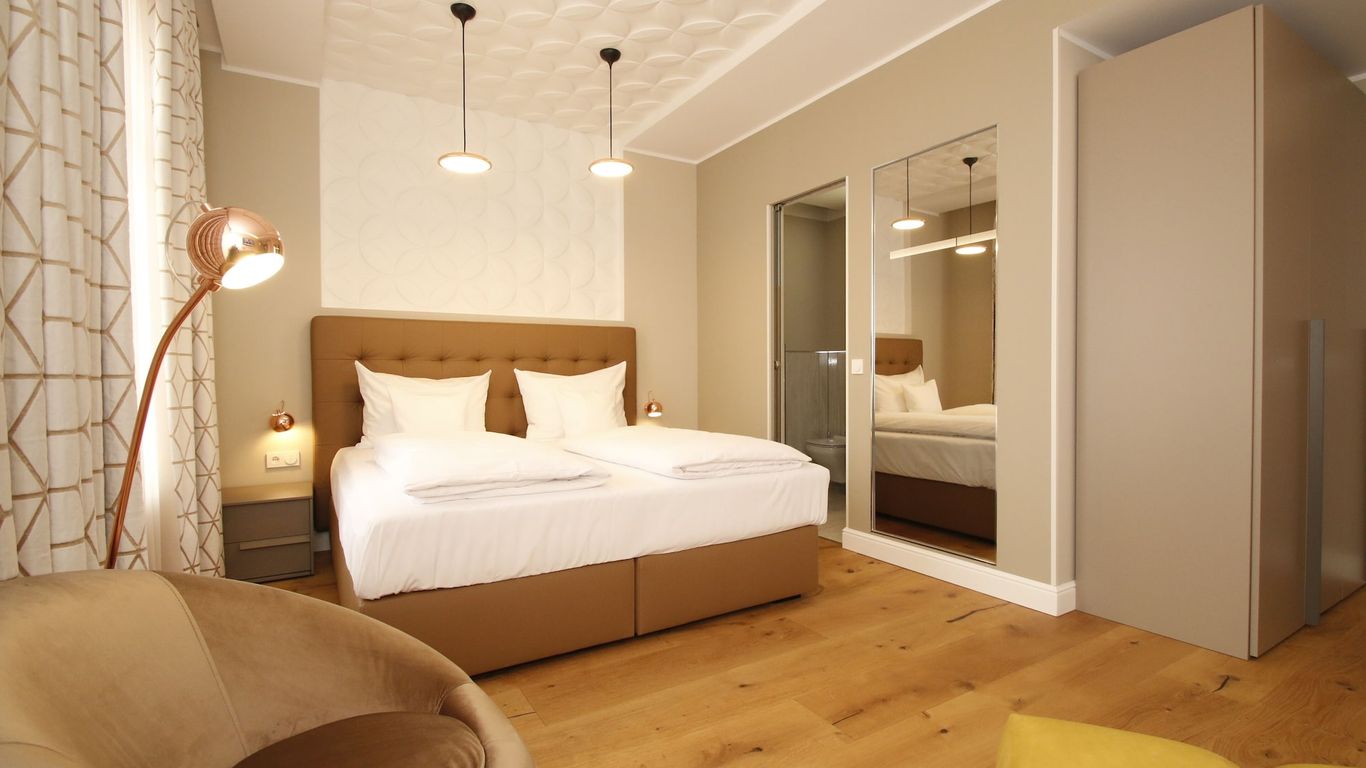 Amelie No 1 Hotel & Appartements