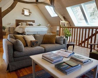 Cottage de charme & jardin fabuleux à 800m de la mer - Maison Melchior - Flamanville - Sala de estar