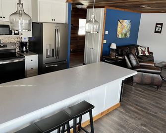 Gull lake chain, 3br room and kids playhouse. Private area with game room. - Nisswa - Cocina
