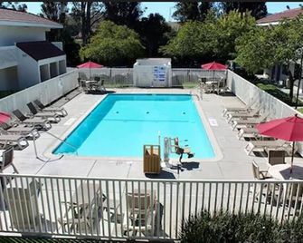 Motel 6-San Luis Obispo, Ca - South - San Luis Obispo - Pileta