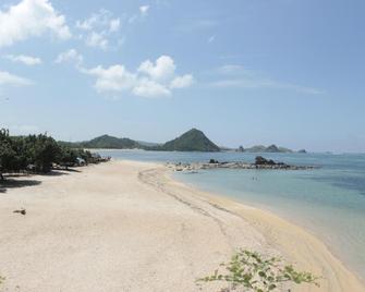 Aerotel Tastura Lombok - Kuta - Playa
