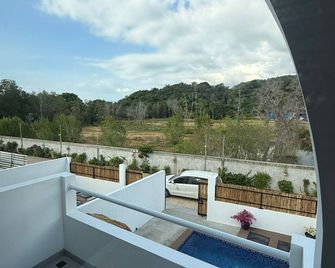 Losbaba Komodo Villa - Labuan Bajo - Balcony