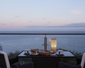 لوكومب هول هوتل - شانكلن - شرفة