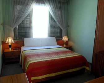 Hotel Kruja - Tirana - Makuuhuone