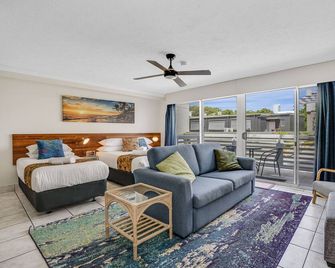 Nelson Towers Motel & Apartments - Nelson Bay