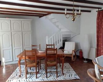 Gite Coriosolites - Quemper-Guézennec - Comedor