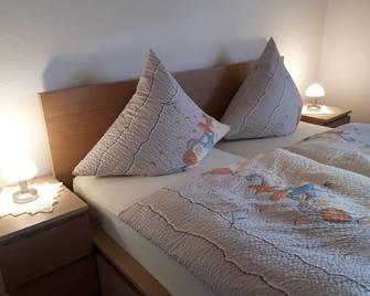 Ferienhaus Sonnenhang - Losheim am See - Schlafzimmer