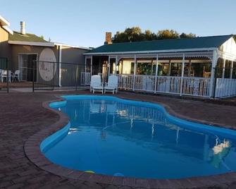 Die Kleipot Guest House - Colesberg - Piscina