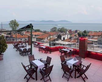 Nanda Hotel - Istanbul - Balcony