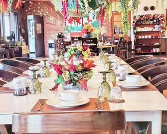 The Lakeview Suites - Tagaytay - Restaurant