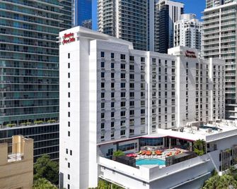 Hampton Inn & Suites Miami/Brickell-Downtown - Miami - Edificio