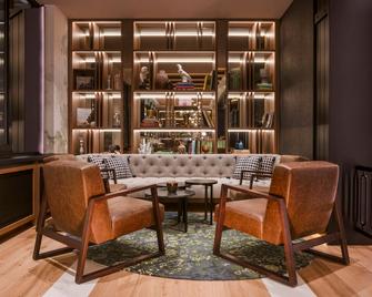 DoubleTree By Hilton Berlin Ku'Damm - ברלין - טרקלין