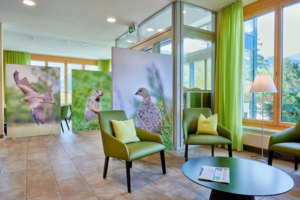 Ferien- und Familienhotel Alpina Adelboden - Adelboden - Ingresso