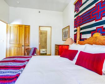 Sweet Retreat - Taos Ski Valley - Bedroom