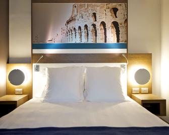 Mercure Roma Centro Colosseo - Rom - Schlafzimmer