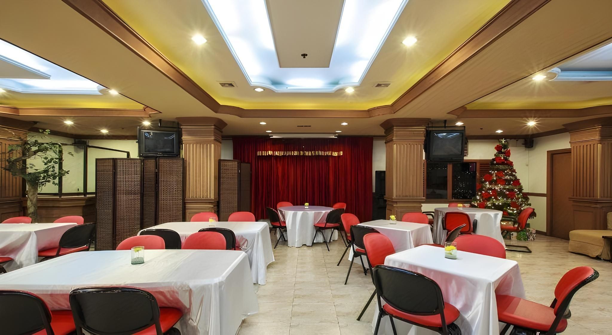 بالادين هوتل