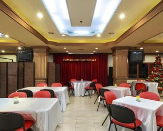 Paladin Hotel - Baguio - Restaurant
