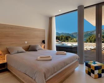 فيلا سول سيسترز - كوركولا - غرفة نوم