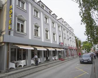 Hotel Talija - Баня-Лука - Будівля