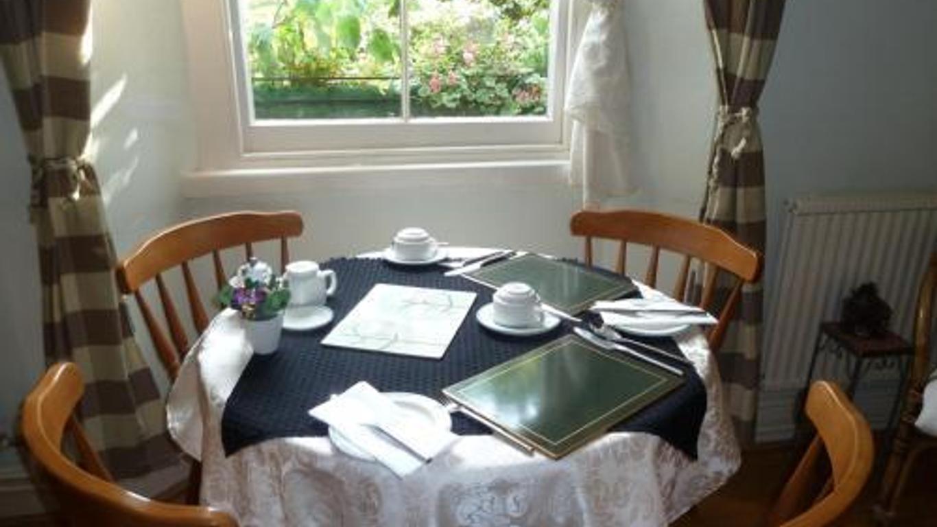 The Owls Crest House B&B