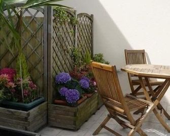 La Jacotiere - Pontorson - Patio