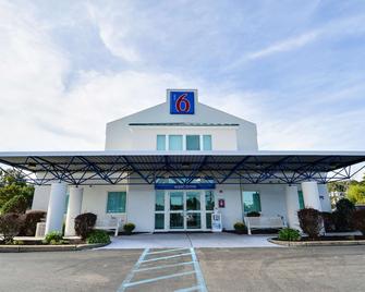 Motel 6 Tewksbury - Tewksbury - Edificio