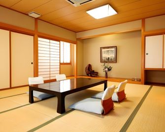 Ikoitei Kikuman - יונאגו - חדר אוכל