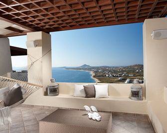 Tower Resort 14 pax Naxos island - The luxury of touching the Aegean Sunset - Naxos - Balkon
