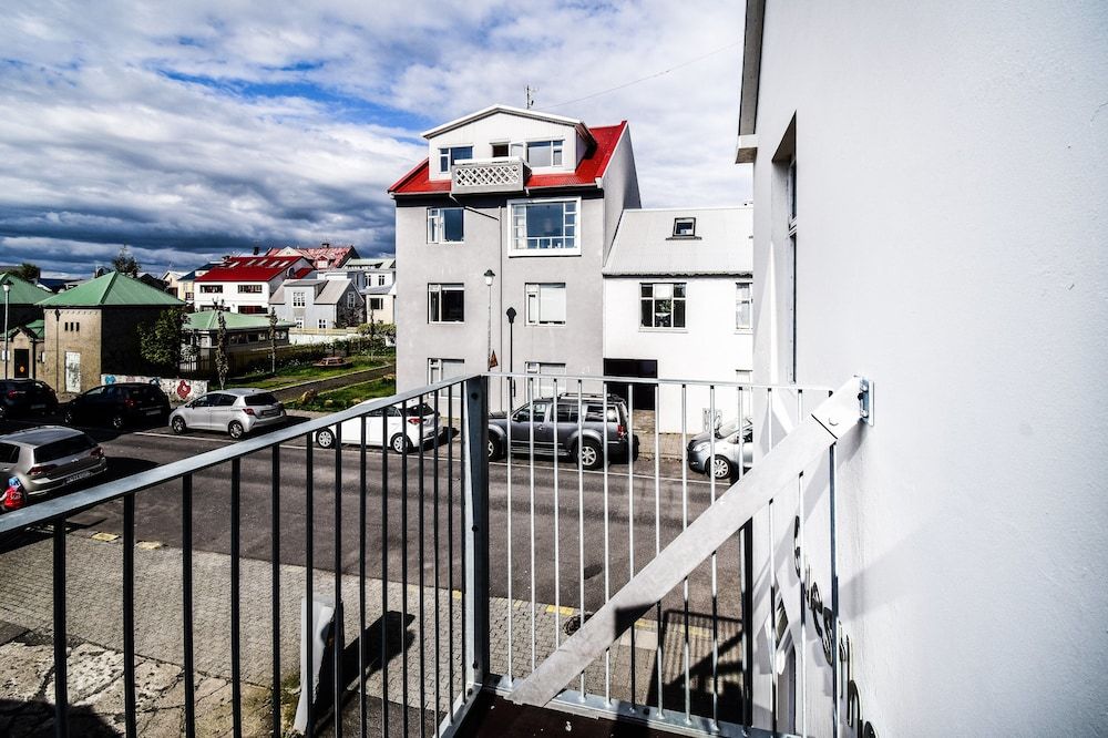 جيستهاوس أورورا - ريكيافيك - شرفة