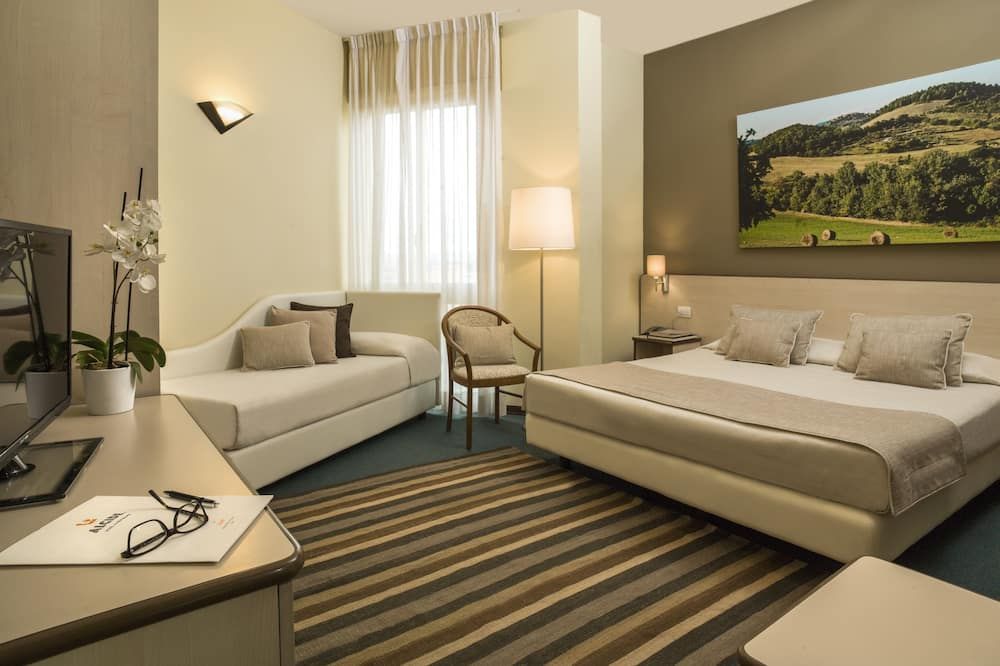 Hotel Ristorante Alcide - Poggibonsi - Schlafzimmer