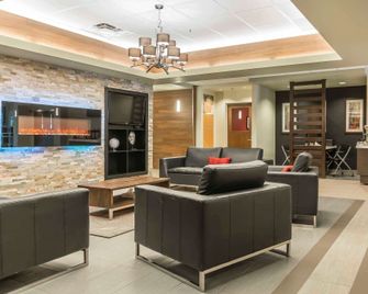 Quality Hotel & Conference Centre - Campbellton - Salónek