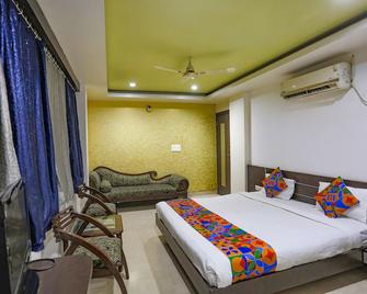 Fabhotel Midland - Bhopal - Bedroom