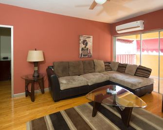 New Kingston Guest Apartments at Abbey - Kingston - Sala de estar