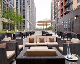 هيلتون جاردن إن واشنطن دي سي/ مبنى كابيتول الولايات المتحدة - واشنطن د.ك. - شرفة مرصوفة