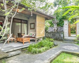 Sari Bamboo Bungalows - Ubud - Patio