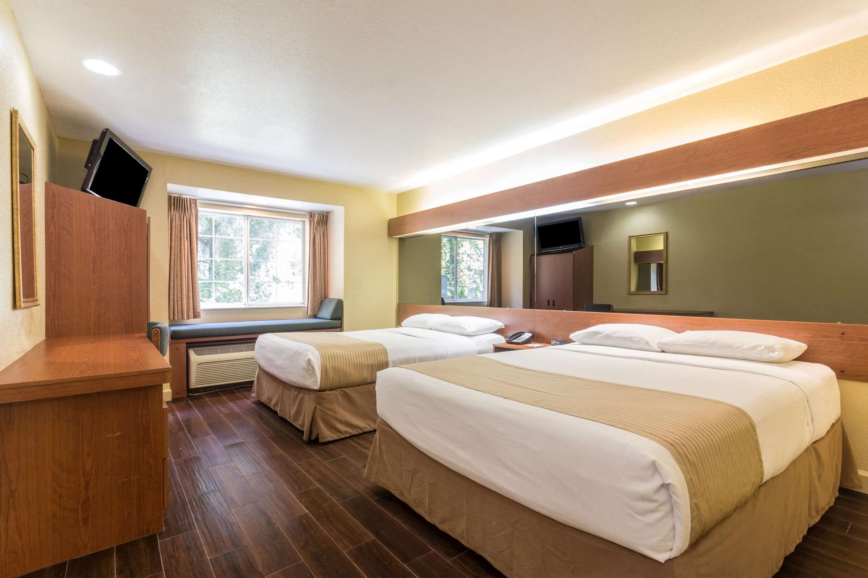 Microtel Inn & Suites by Wyndham Ocala