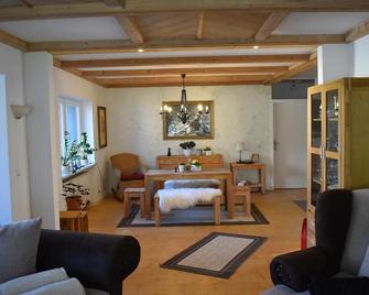 Ferienwohnung Hubertusklause - 3-bettwohnung - Montabaur - Wohnzimmer