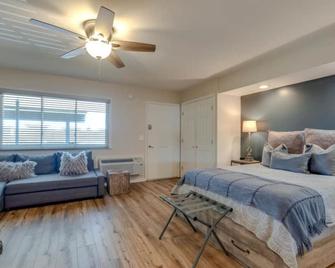 Urban Hideaway Cozy Studio with Pool Access - Nashville - Habitación
